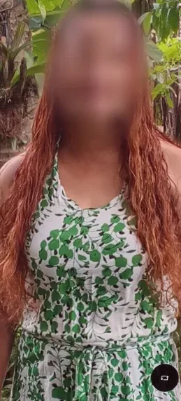 Daniela, 40