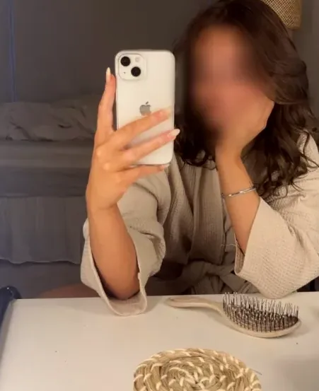 Fiona, 20