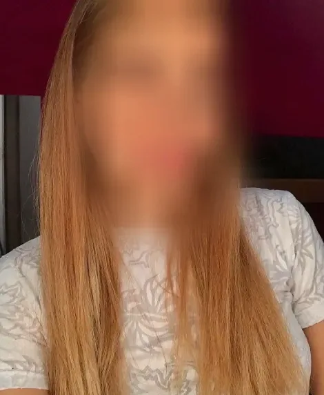 Kim, 24