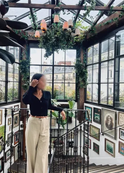 Merve, 30