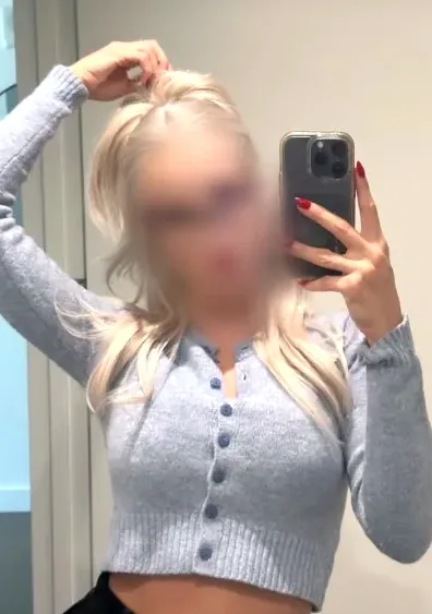 Nele, 25