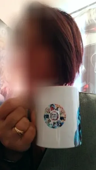 Nicole, 40