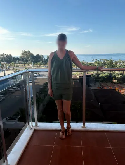 Paula, 38