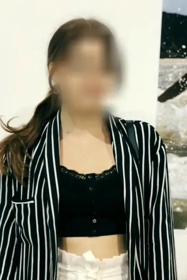 Stefanie, 28