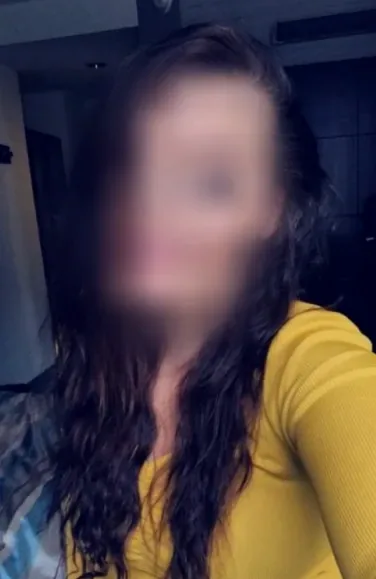 Vanessa, 35
